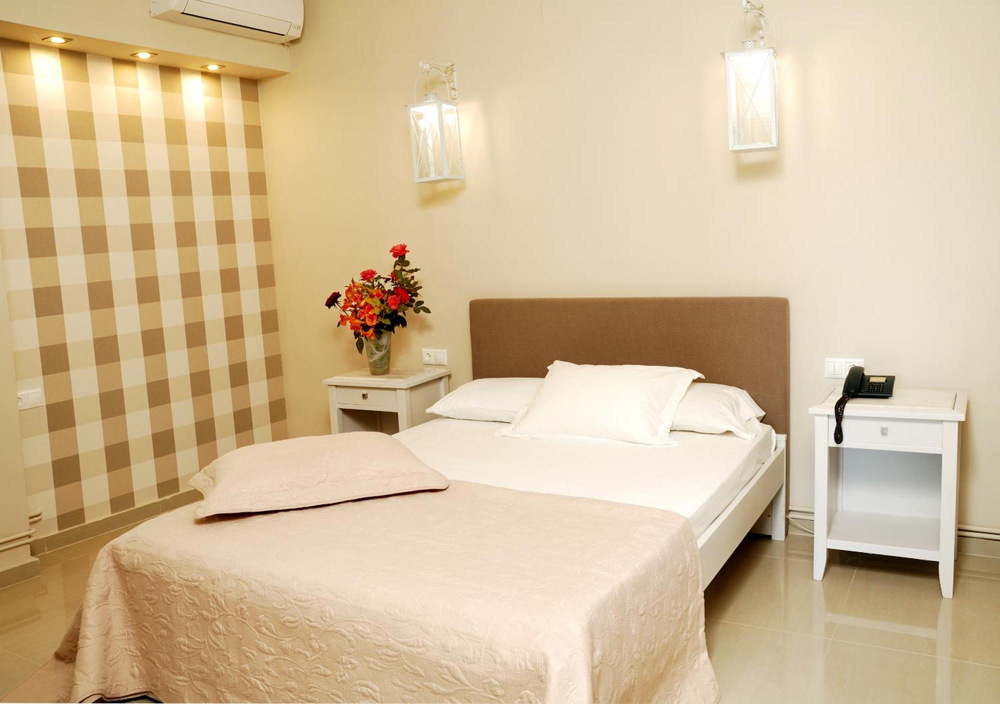 Ariadnes Holiday Accommodation Apidias Lakos Bagian luar foto
