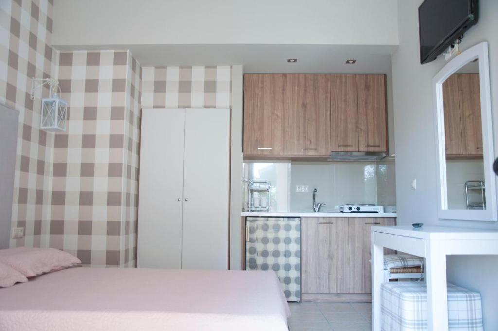 Ariadnes Holiday Accommodation Apidias Lakos Bagian luar foto