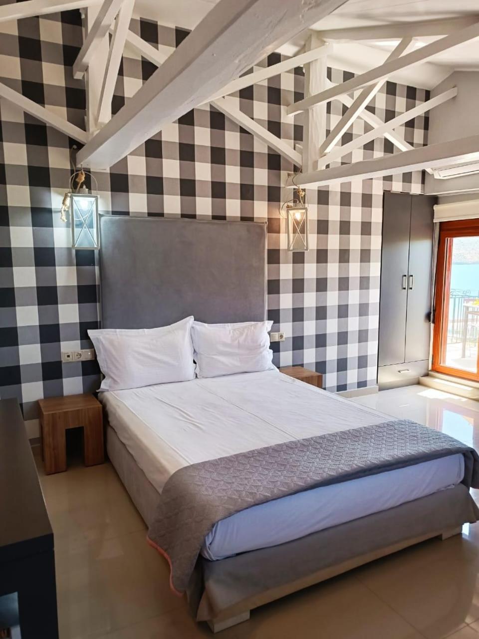 Ariadnes Holiday Accommodation Apidias Lakos Bagian luar foto